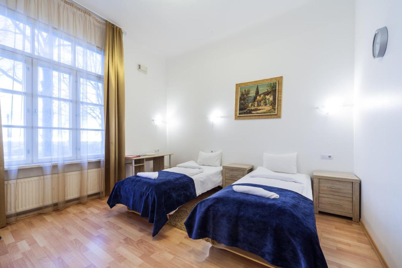 Aquamarine Hotel Таллин Экстерьер фото